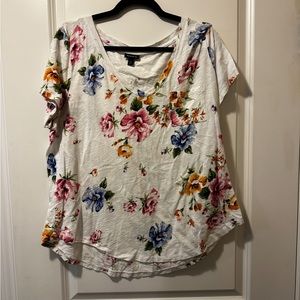 Floral t shirt size 2x